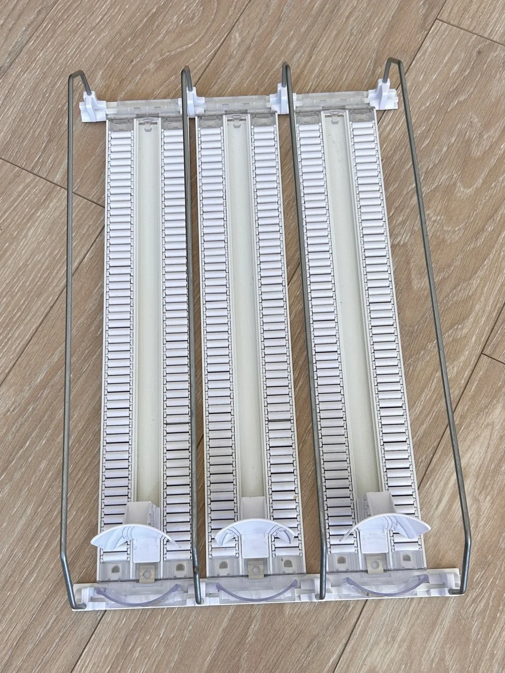 Soda can dispenser